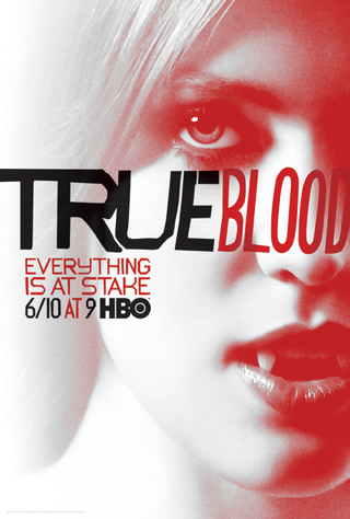 Illustration for article titled First glimpse of a fanged Chris Meloni from True Blood!